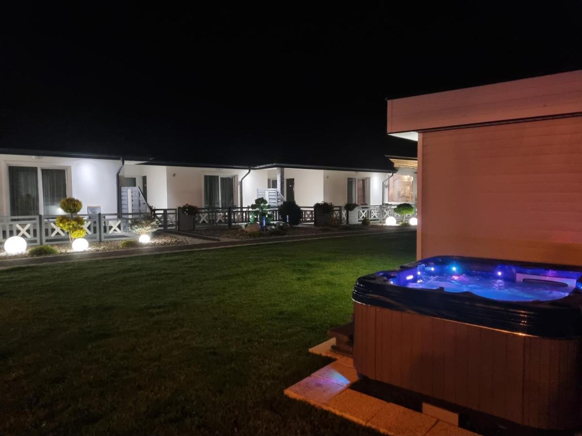 Apartamenty Dzemejra - Jumeirah Ujście-Darłowskie Dış mekan fotoğraf