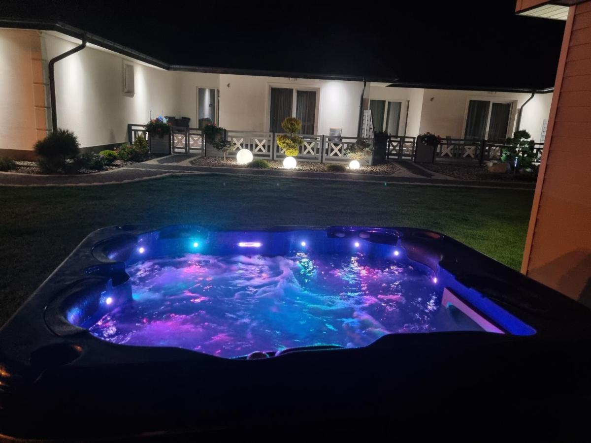 Apartamenty Dzemejra - Jumeirah Ujście-Darłowskie Dış mekan fotoğraf