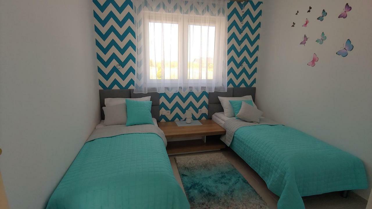 Apartamenty Dzemejra - Jumeirah Ujście-Darłowskie Dış mekan fotoğraf